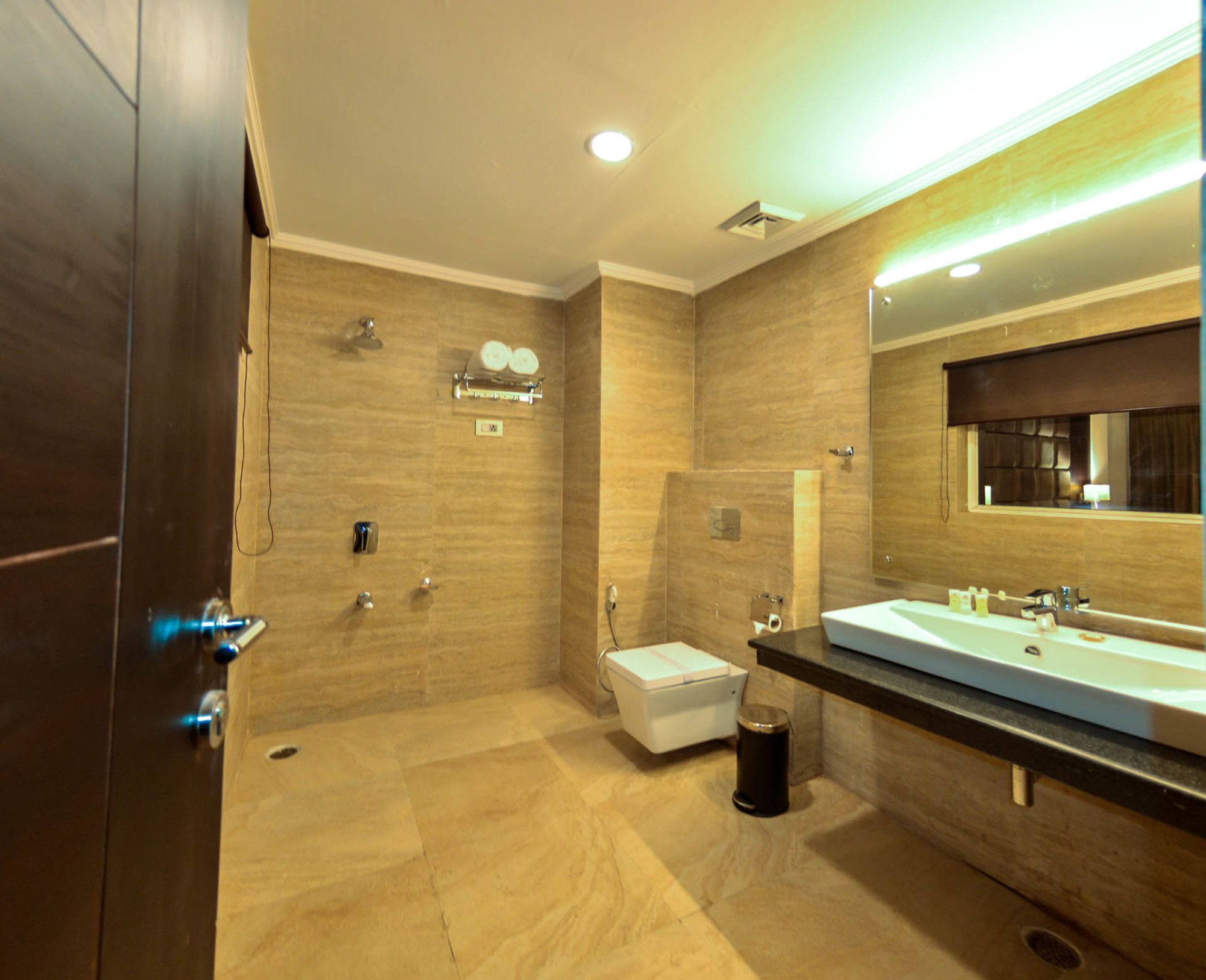 Heritage Luxury Srīnagar Exterior foto