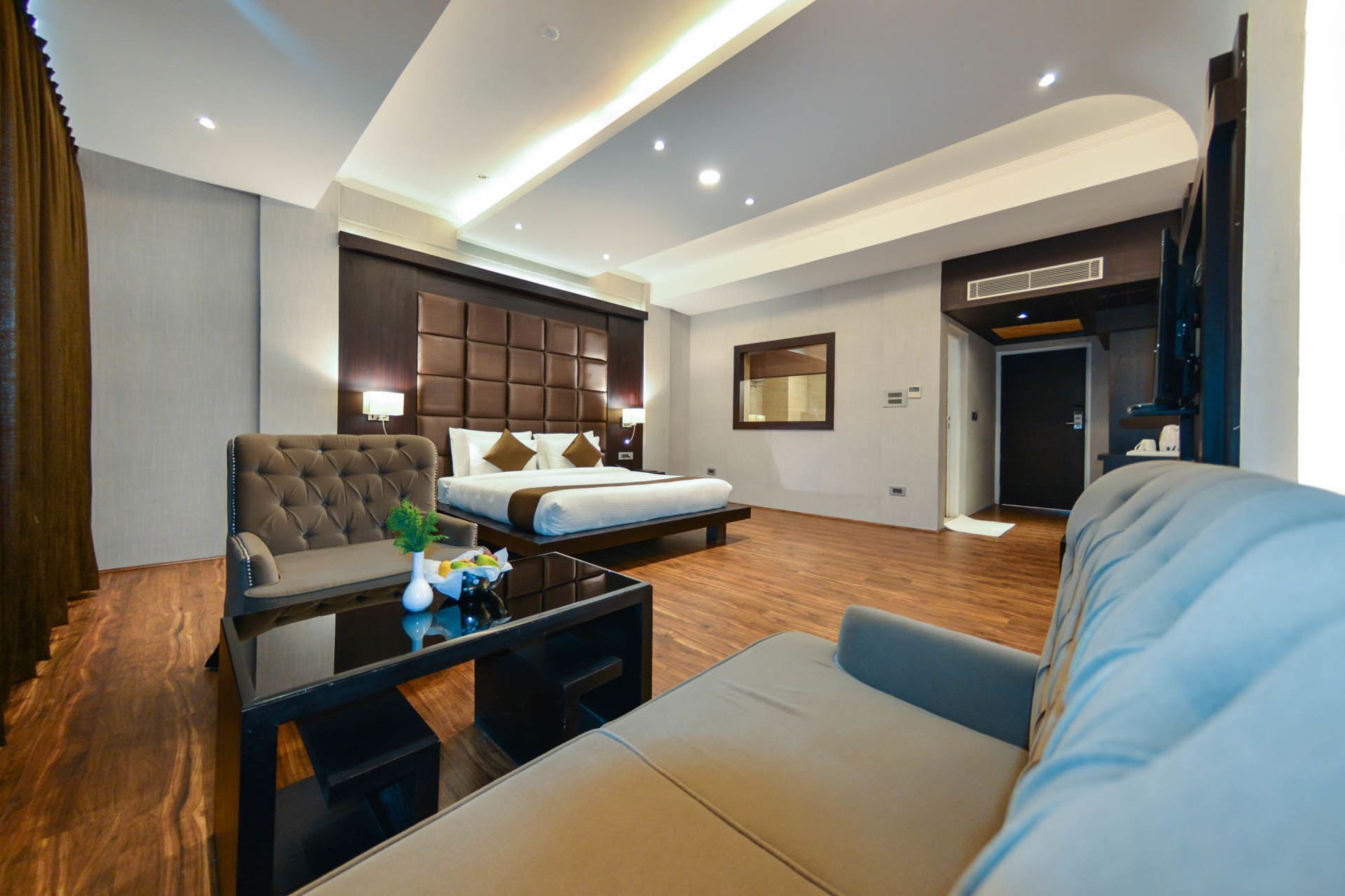 Heritage Luxury Srīnagar Exterior foto