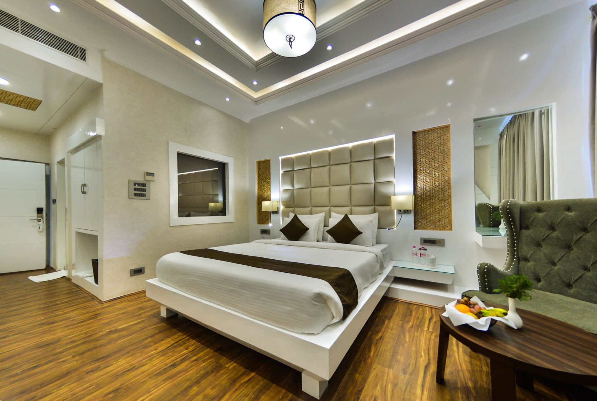 Heritage Luxury Srīnagar Exterior foto