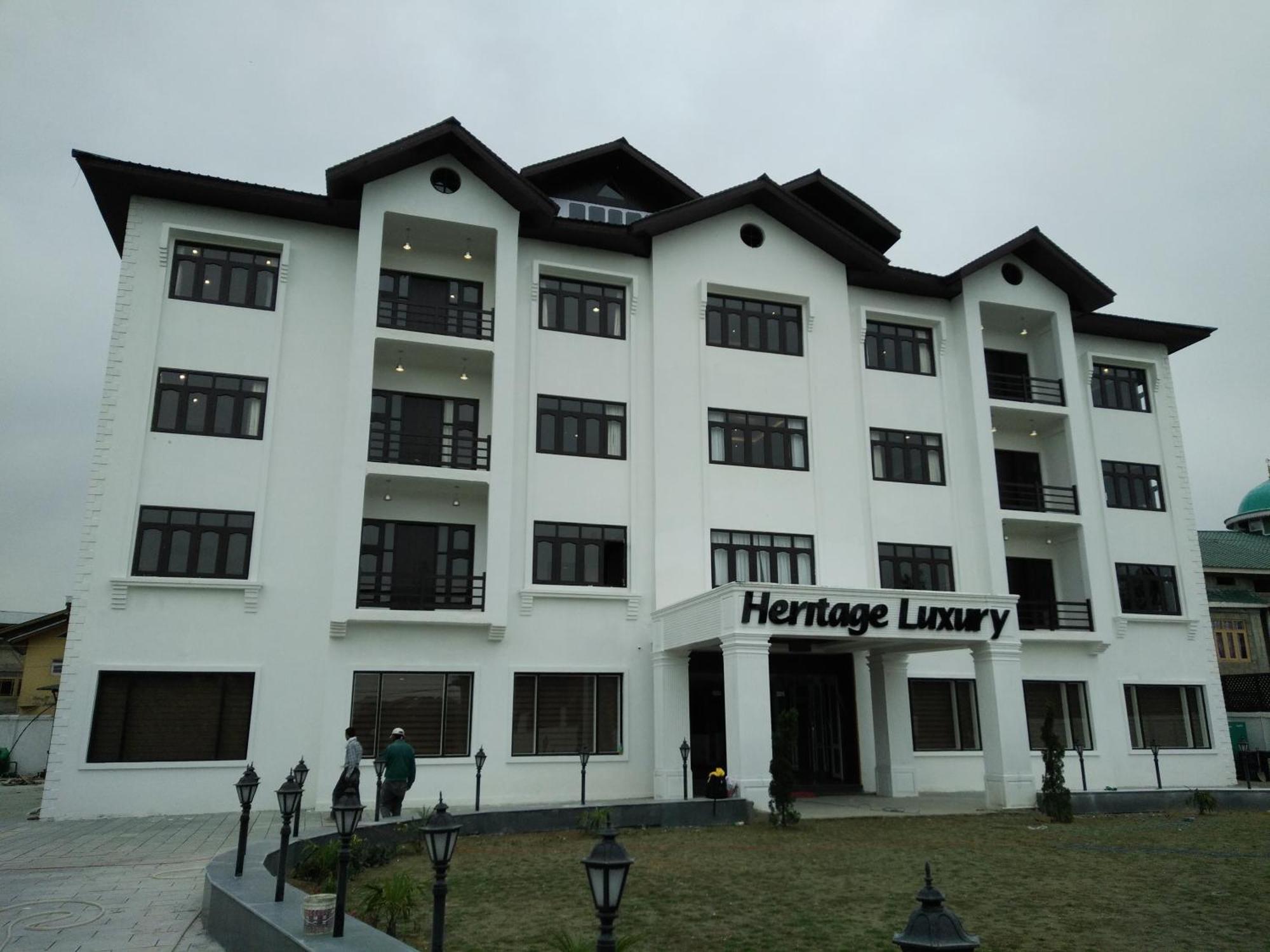 Heritage Luxury Srīnagar Exterior foto