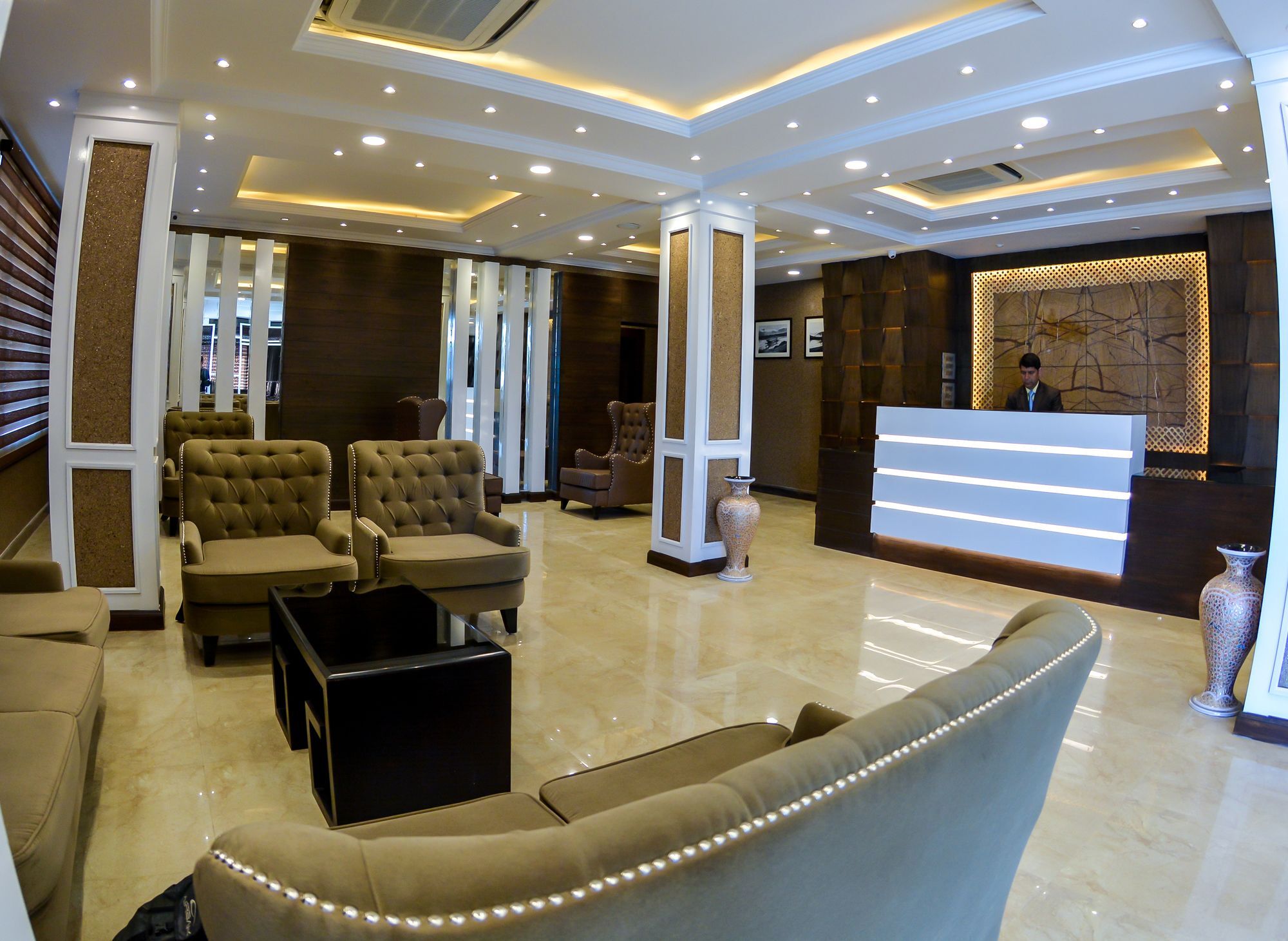 Heritage Luxury Srīnagar Exterior foto